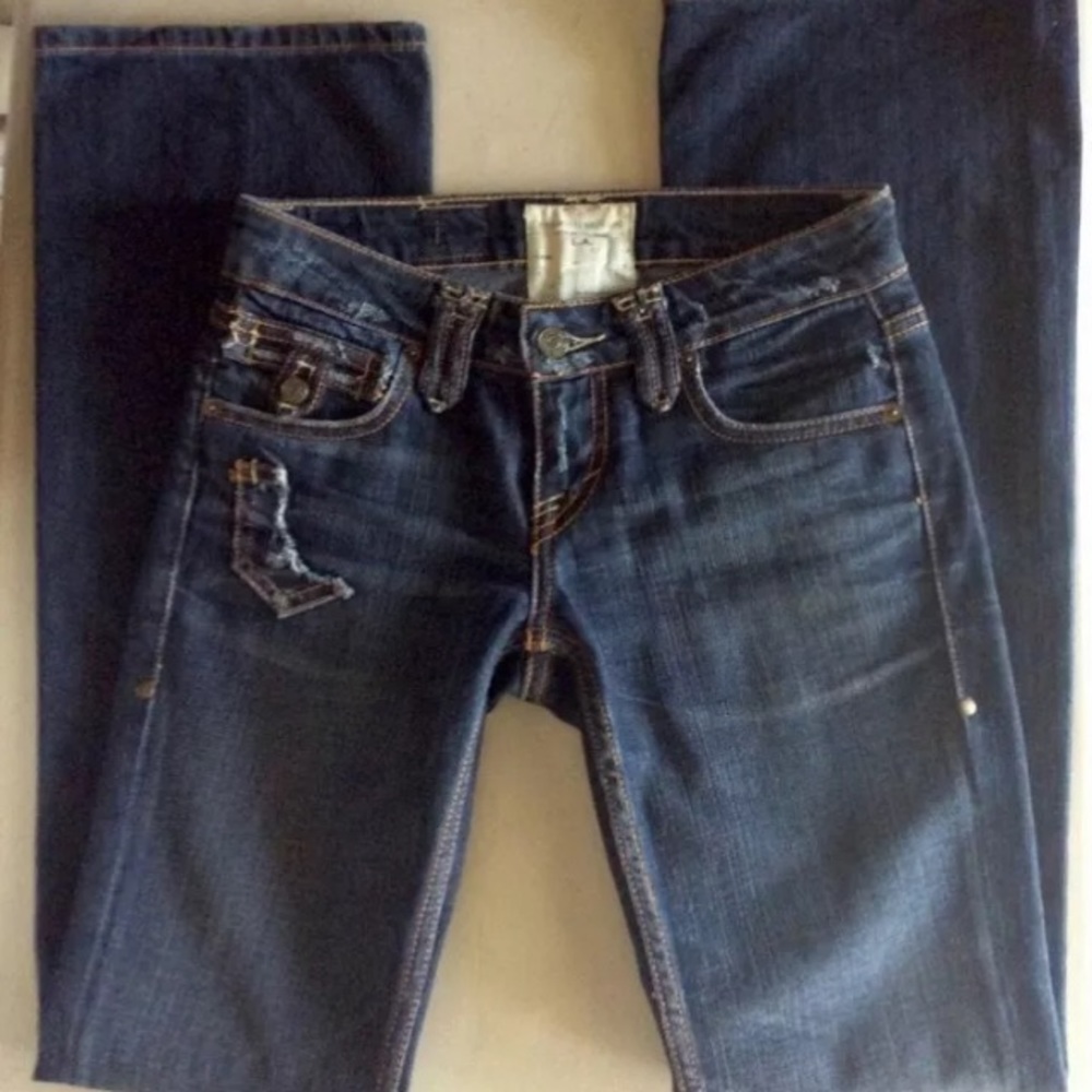 (a188) Low rise boot cut jeans TAVERTINI size 25”